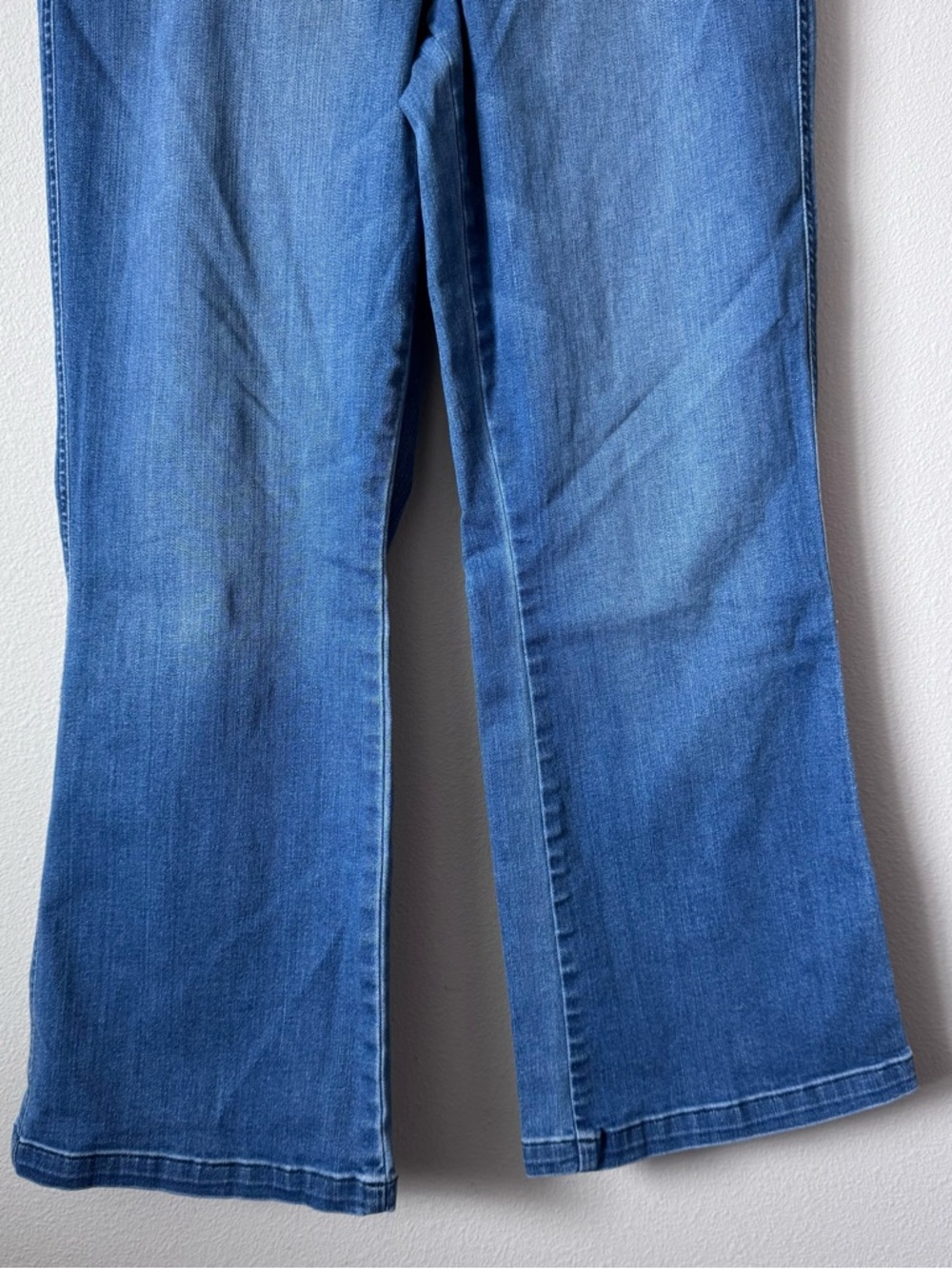 SPANX Wide Leg High-Rise Pull on Jeans in Medium Blue - Picture 4 of 11